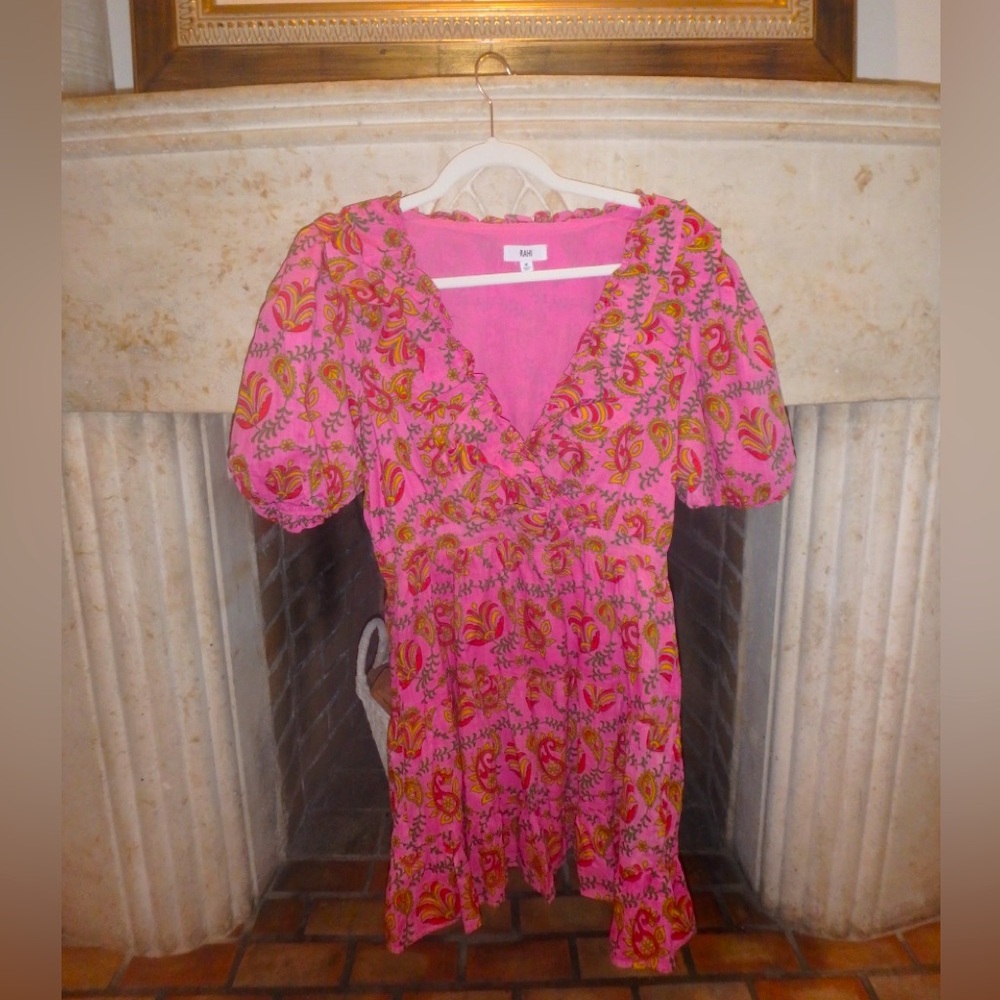 NWT RAHI Amber Dress Hot Pink V Neck Puff Sleeve M